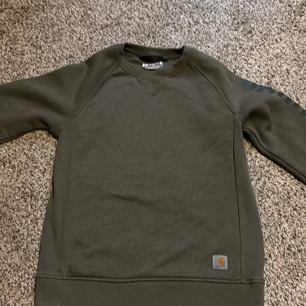 Women’s carhartt size xs. Olive color.
